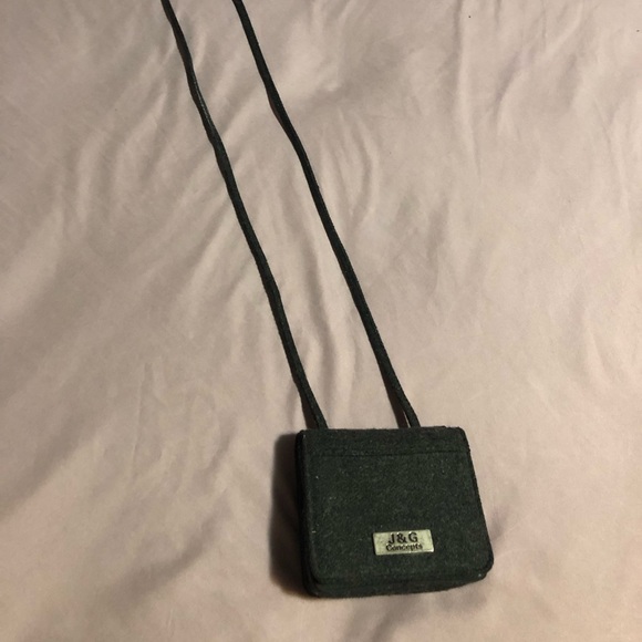 Crossbody Wallet - Picture 4 of 7